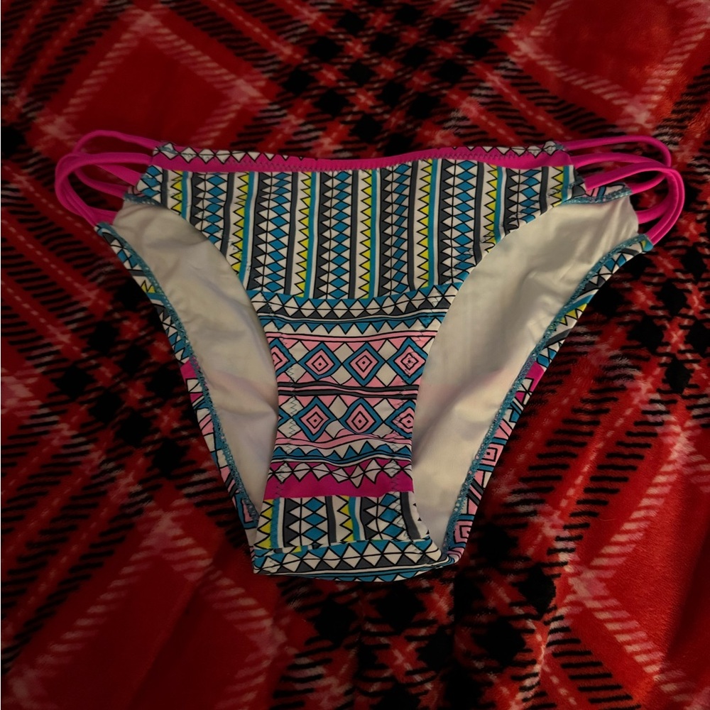 Geometric Patterned Bikini Bottoms - Pink and Blue